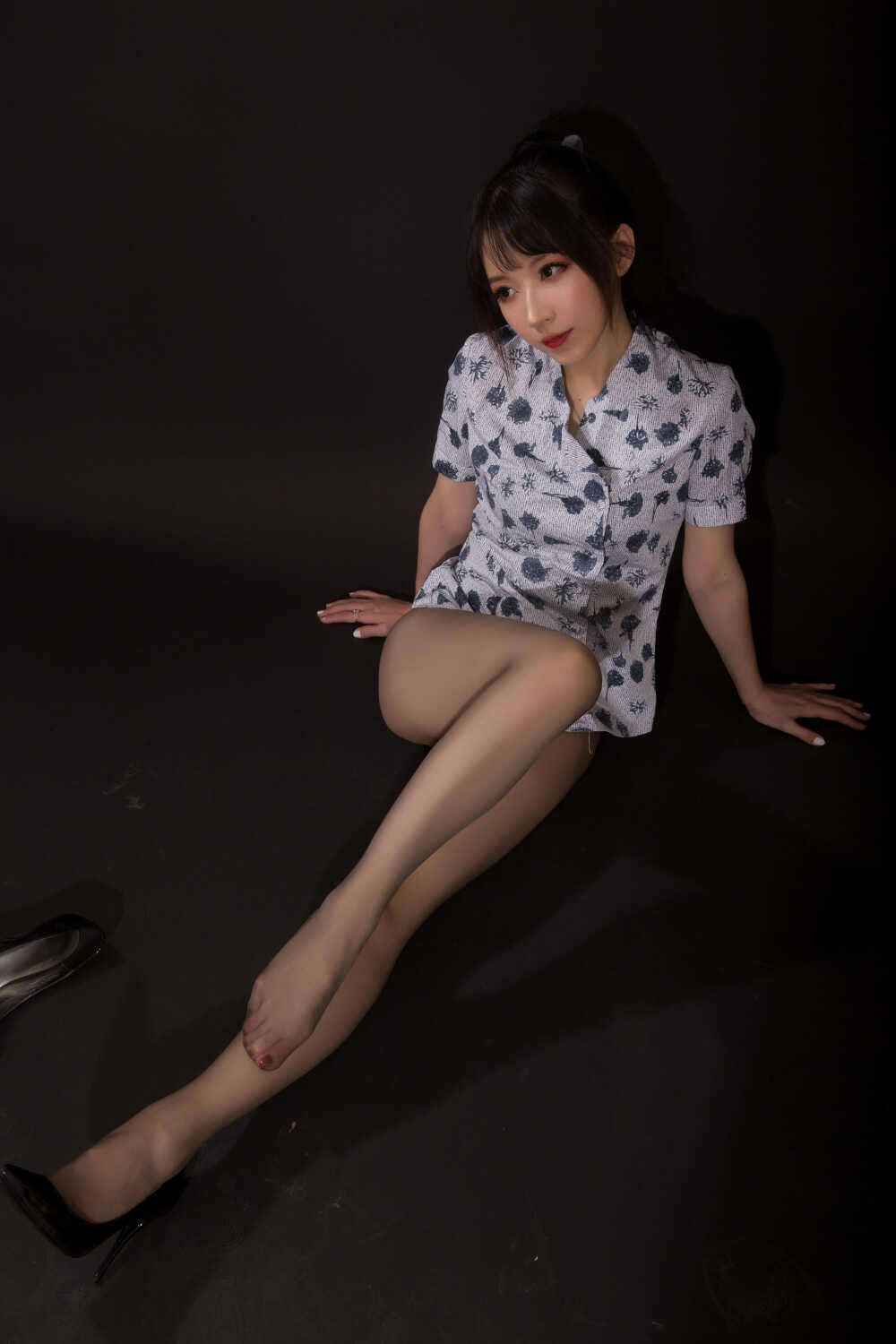 小女巫露娜-NO.013-东航室拍[21P-9MB]