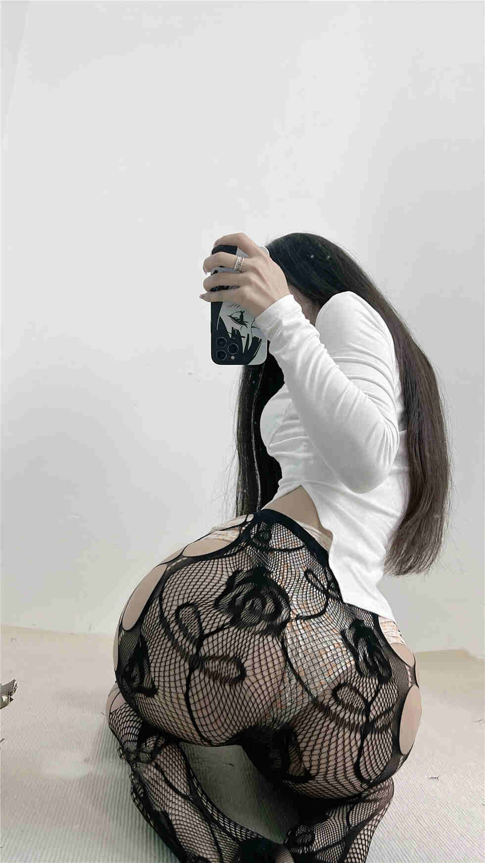 [微密圈]陈佩奇yyyy-吃我一脚-三合一 [71P-2V-46M]