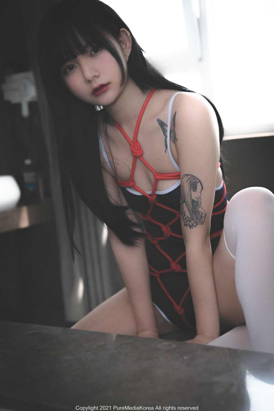 Pure Media Vol.73 Hizzy (绳艺展示) [87P-77.2M]