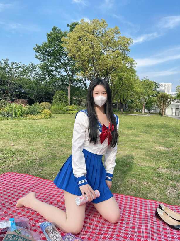 [微密圈]July芝岚-VIP 05.11-暑期的野餐[60P-89M]