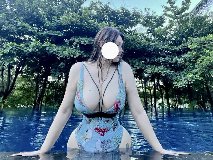 [微密圈]miko多肉大白兔-嘉宾06.25-泳池大趴[20P-168M]