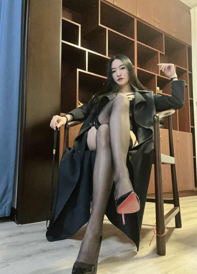 宝儿茹-12.11VIP-风衣姐姐[43P-1V-342M]