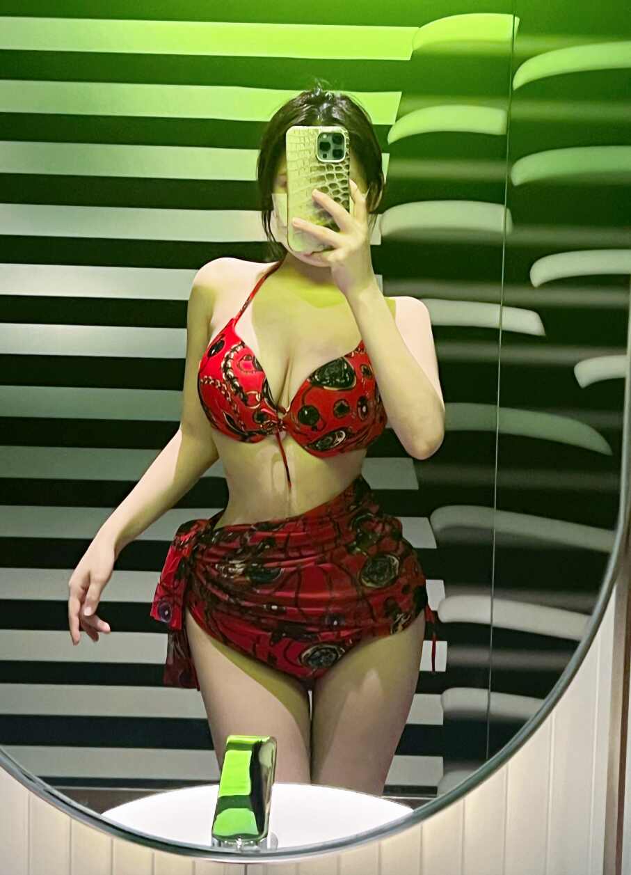 奔跑的晶螺儿-VIP12.13-红色裙[39P-4V-158M]