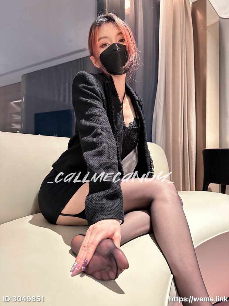 Callmecandy-VIP05.11-喜欢超酷的姐姐吗[43P-15M]