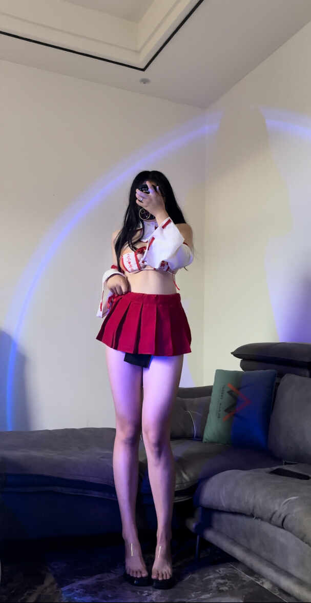 秋不吃鱼-VIP10.04-红色超短[35P-63M]
