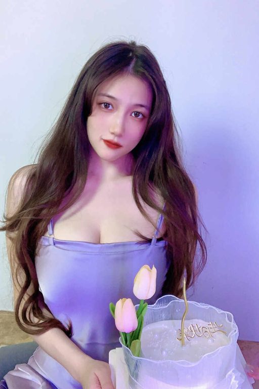 可可西yyy-VIP11.07身上的奶油 [24P-7V-1.07G]